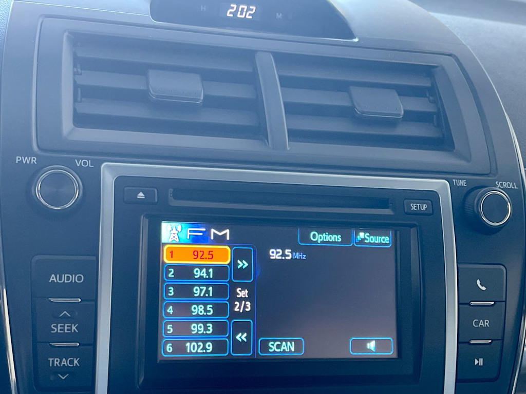 Thumbnail: 2012 Toyota Camry - 12