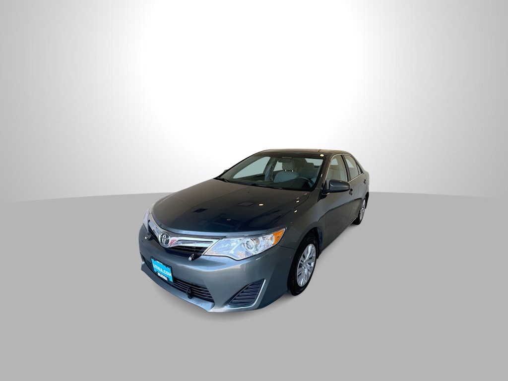 Thumbnail: 2012 Toyota Camry - 18