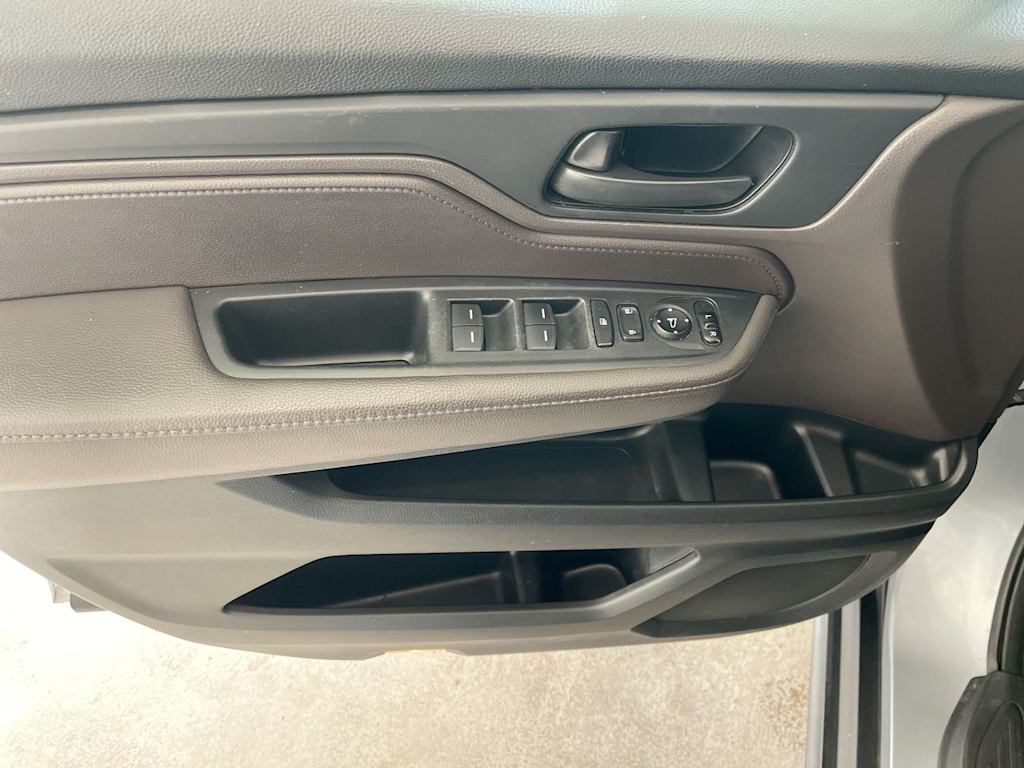 Thumbnail: 2019 Honda Odyssey - 21