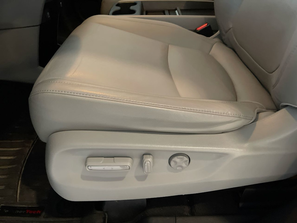 Thumbnail: 2020 Honda Odyssey - 21