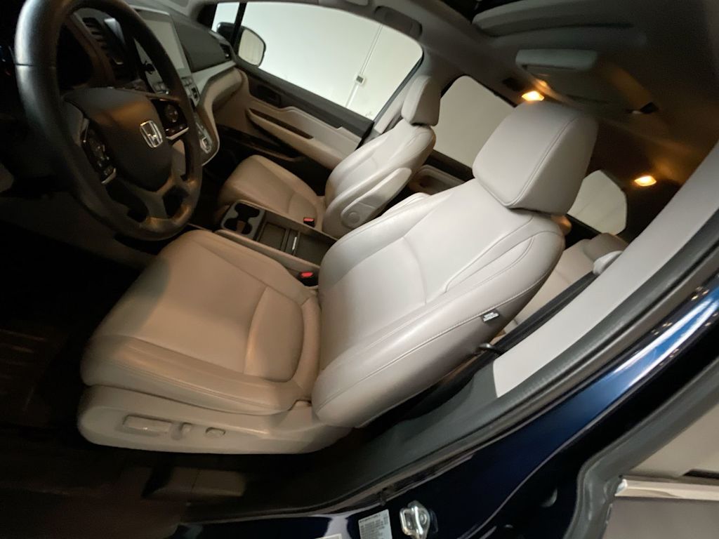 Thumbnail: 2020 Honda Odyssey - 10