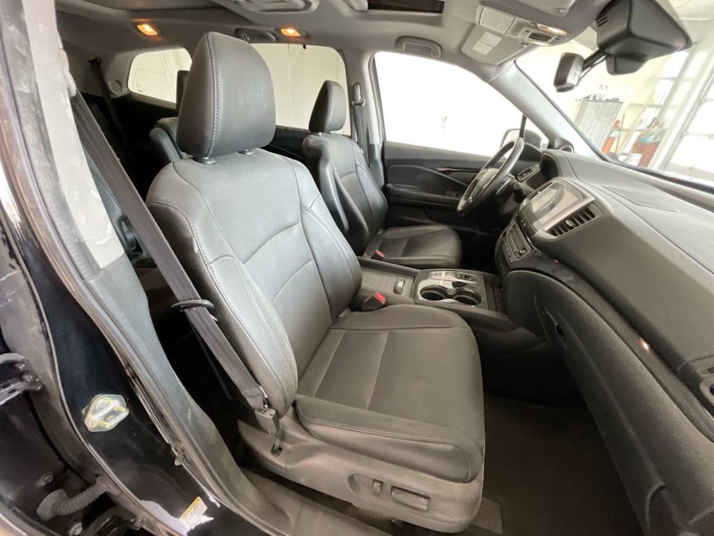 Thumbnail: 2016 Honda Pilot - 10