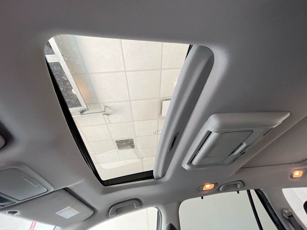 Thumbnail: 2016 Honda Pilot - 28