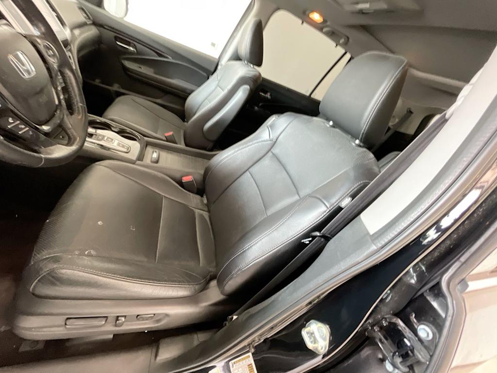 Thumbnail: 2016 Honda Pilot - 9