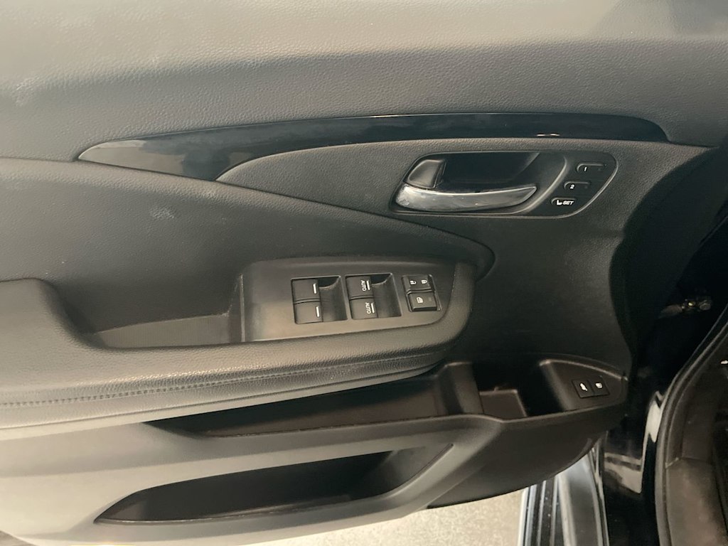 Thumbnail: 2021 Honda Pilot - 22