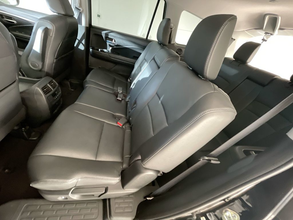 Thumbnail: 2016 Honda Pilot - 11