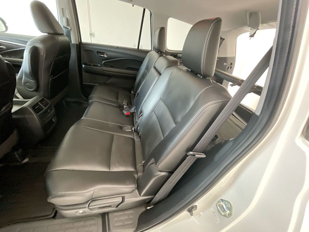 Thumbnail: 2020 Honda Pilot - 12