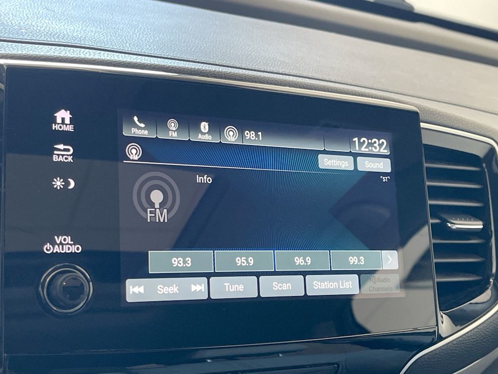 Thumbnail: 2020 Honda Pilot - 13