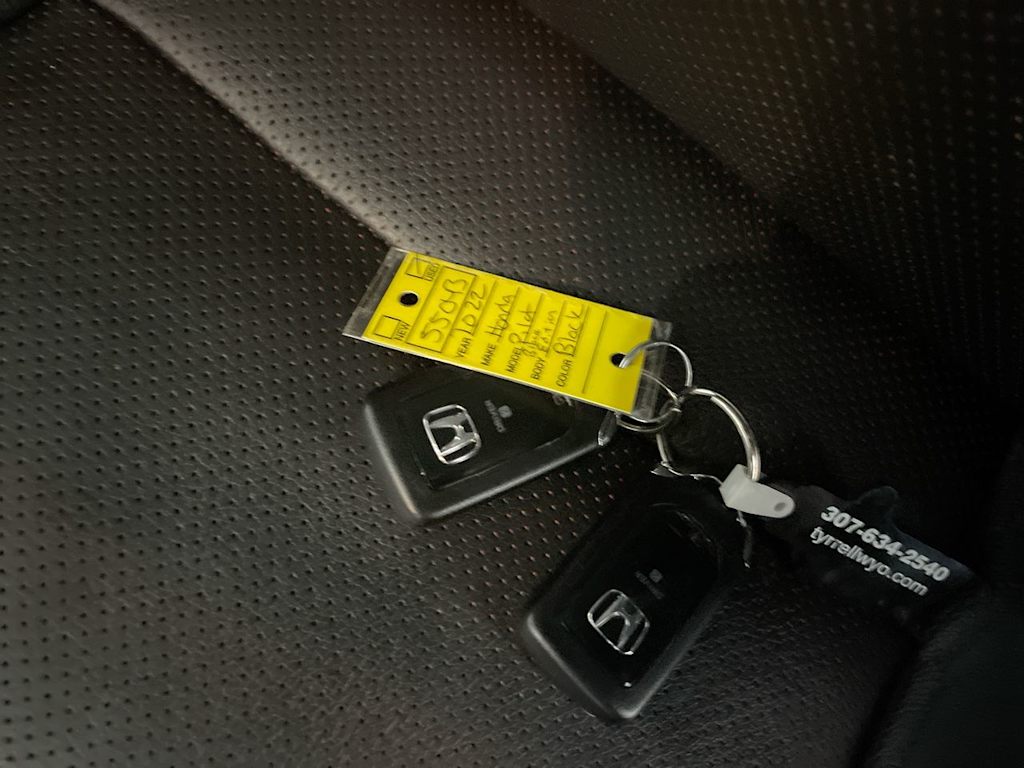 Thumbnail: 2022 Honda Pilot - 16