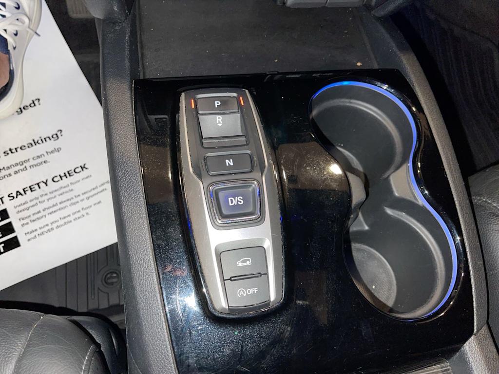 Thumbnail: 2020 Honda Pilot - 16