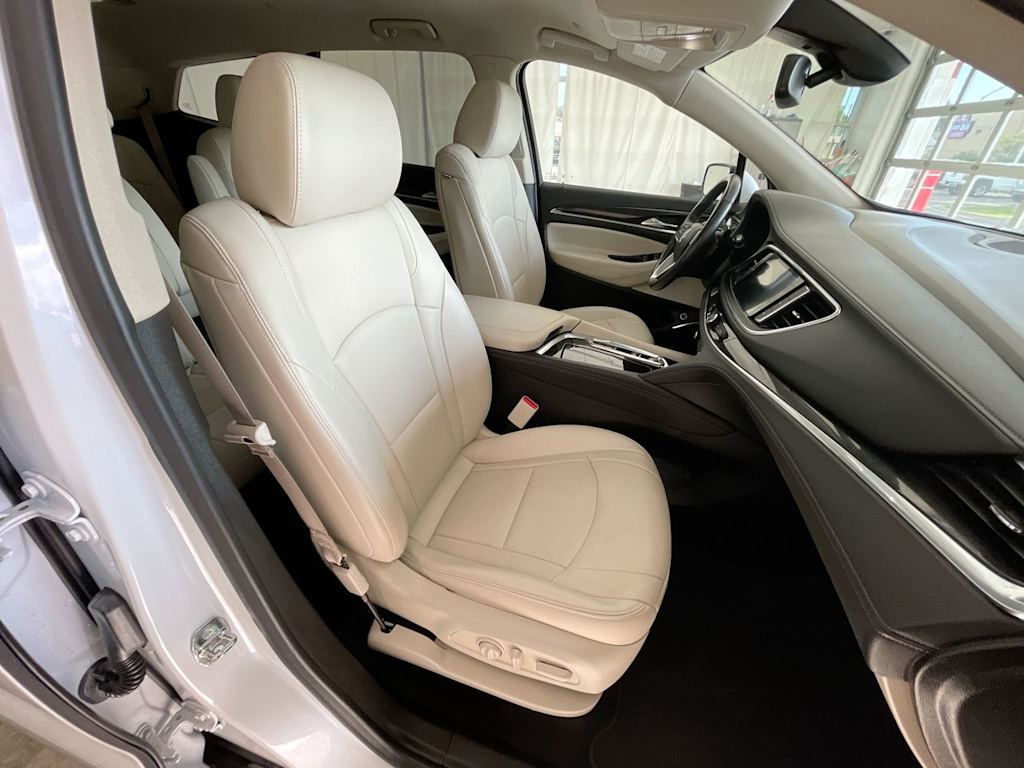 Thumbnail: 2022 Buick Enclave - 10