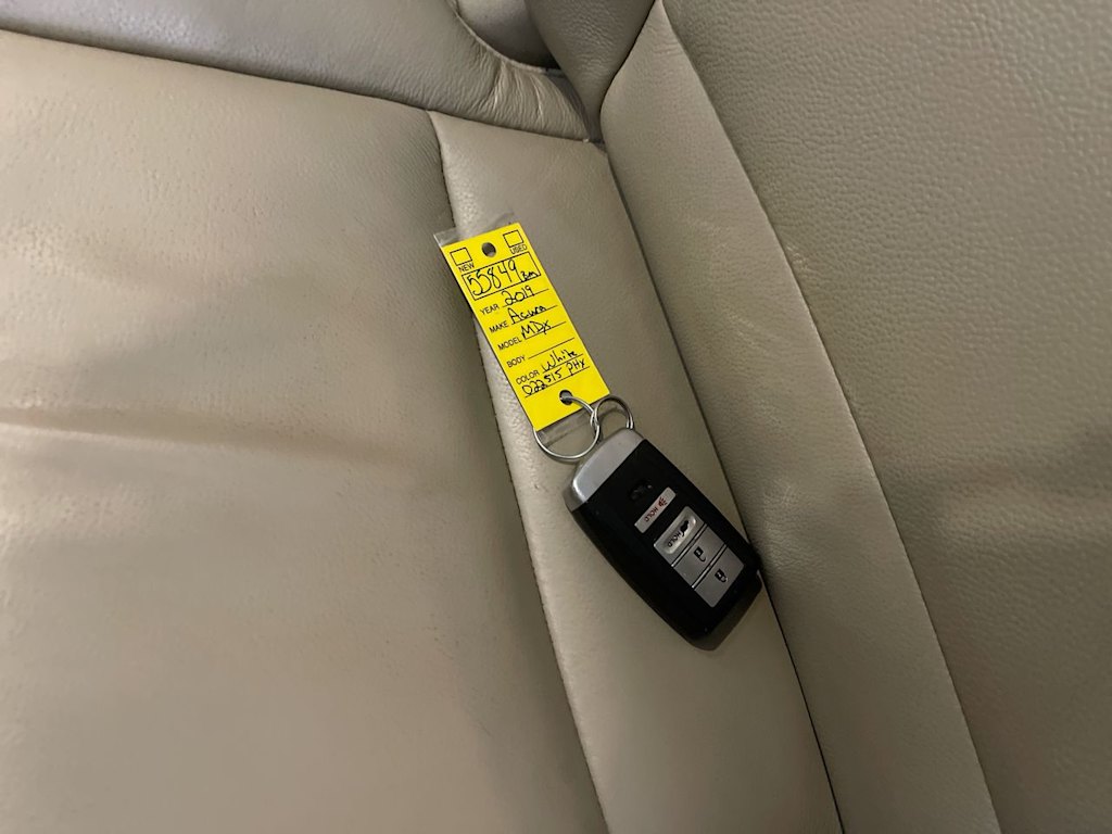 Thumbnail: 2019 Acura MDX - 16