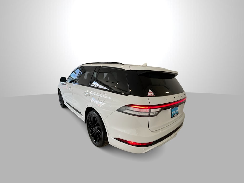 Thumbnail: 2023 Lincoln Aviator - 6