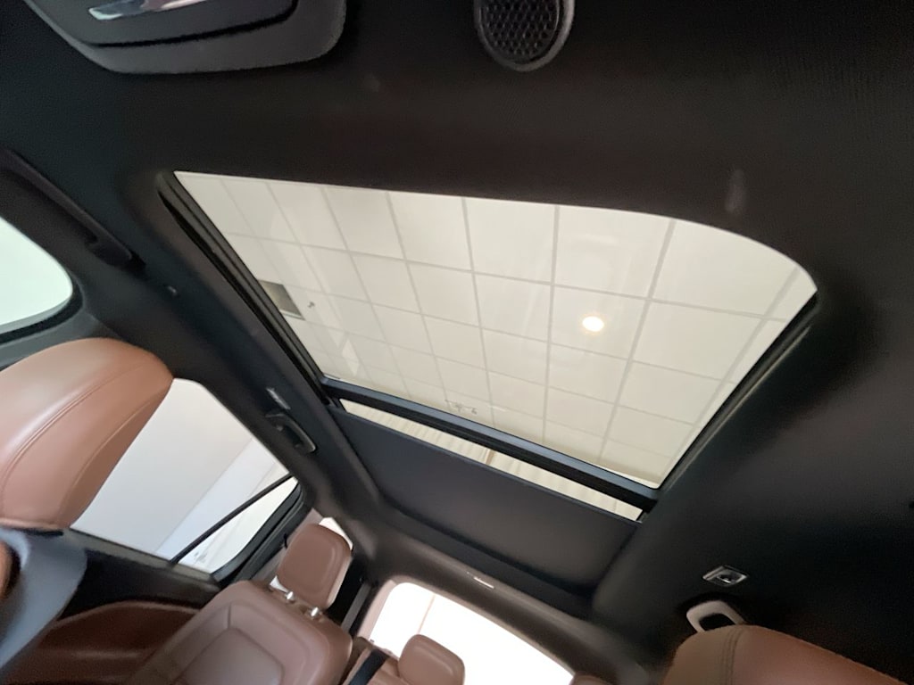Thumbnail: 2022 Lincoln Aviator - 27