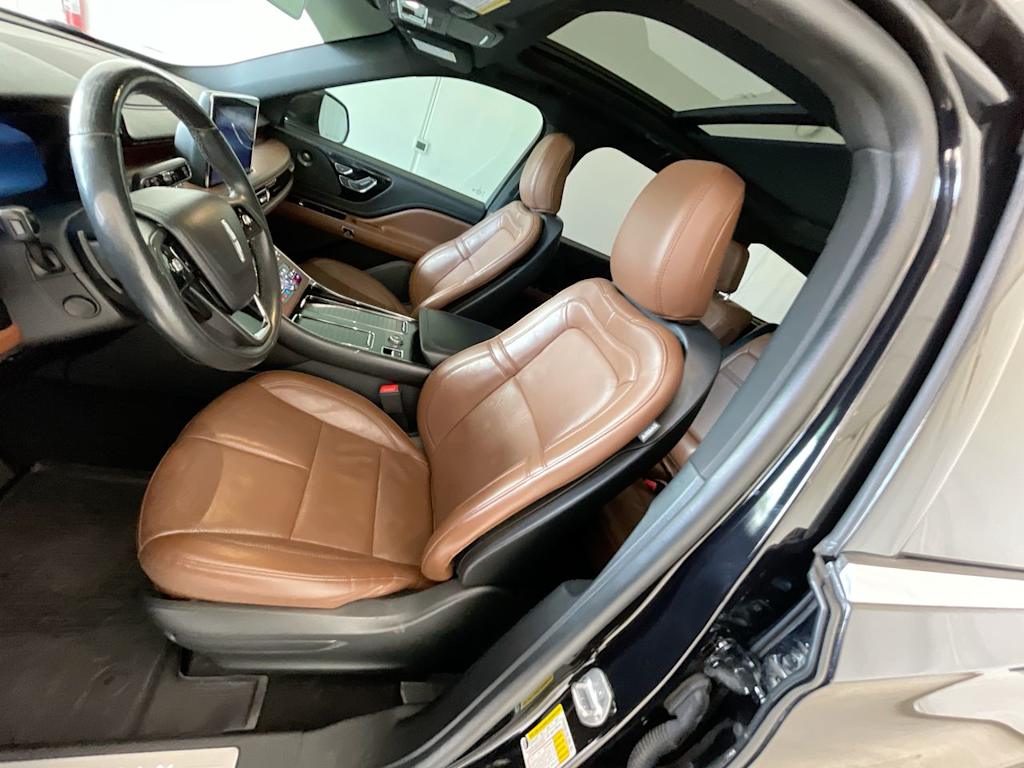 Thumbnail: 2022 Lincoln Aviator - 9