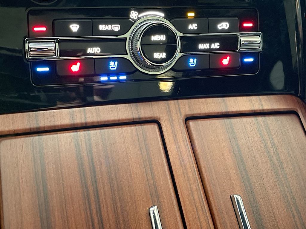 Thumbnail: 2018 Lincoln Navigator L - 13