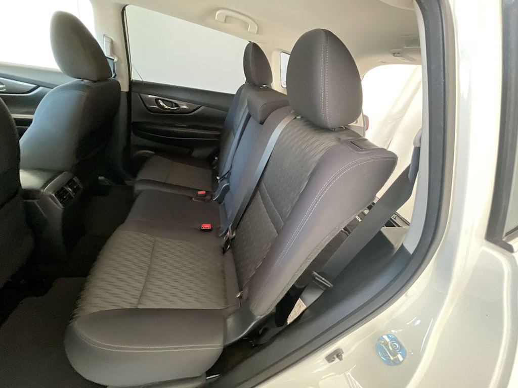 Thumbnail: 2019 Nissan Rogue - 10