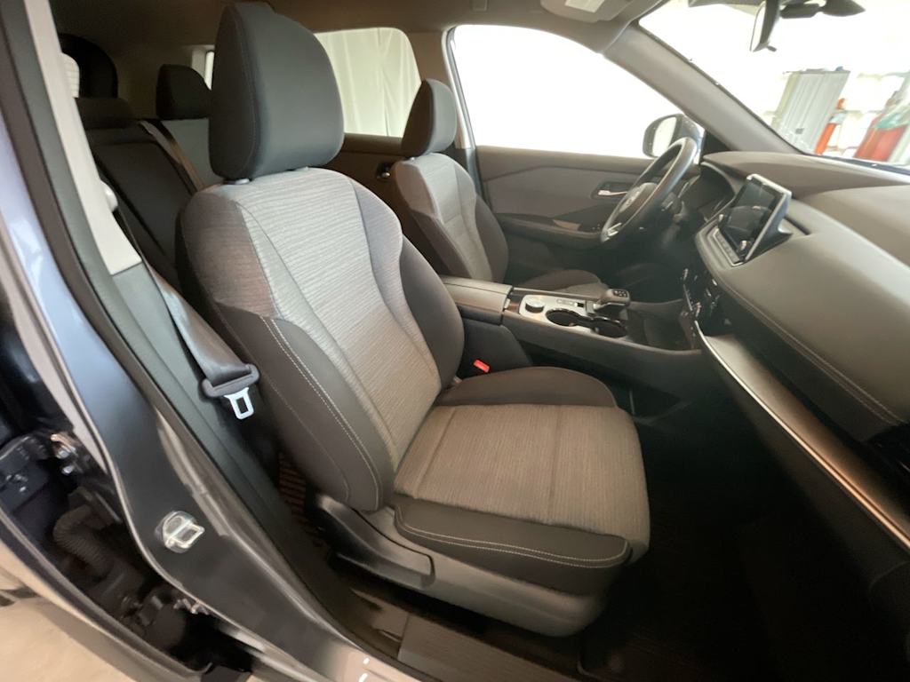 Thumbnail: 2022 Nissan Rogue - 25