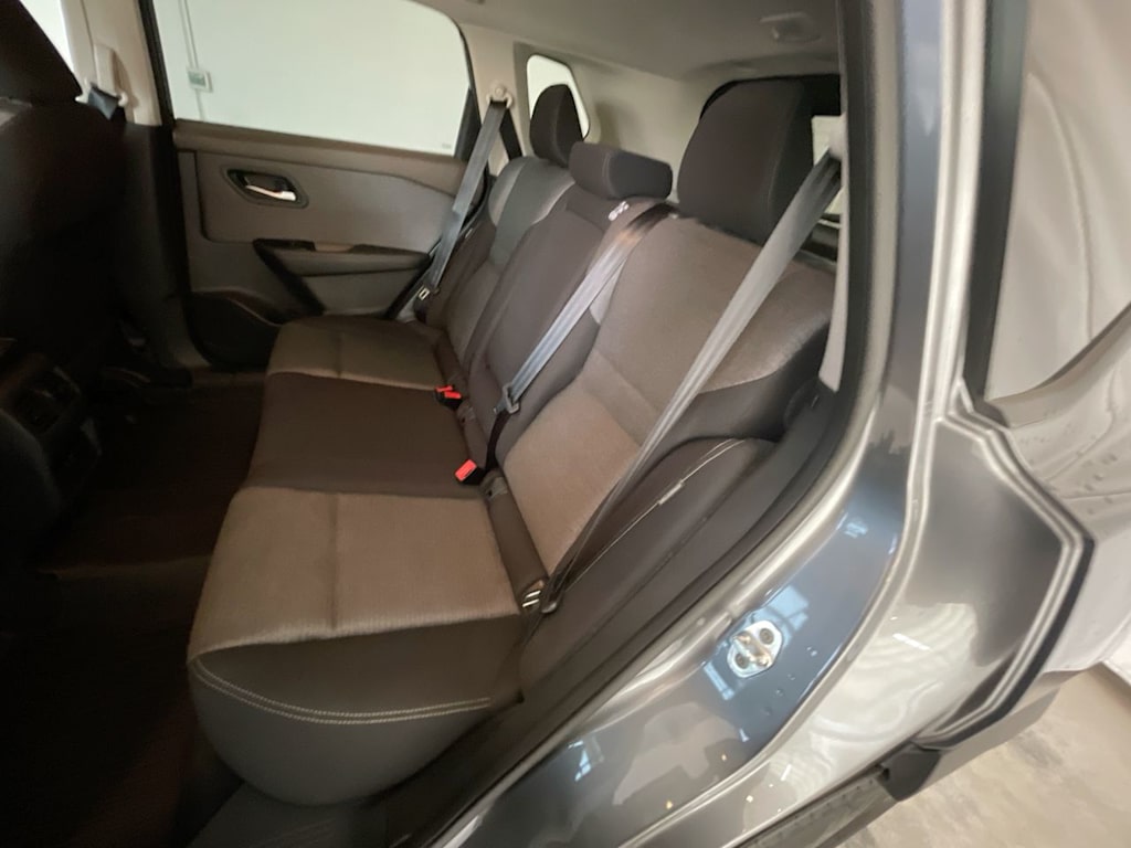 Thumbnail: 2022 Nissan Rogue - 10