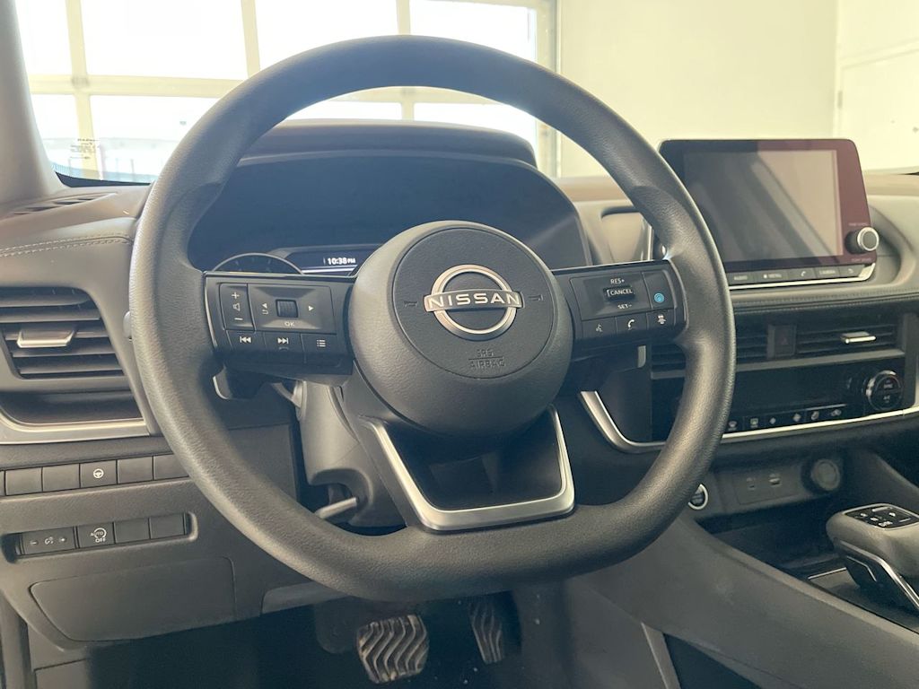 Thumbnail: 2023 Nissan Rogue - 2