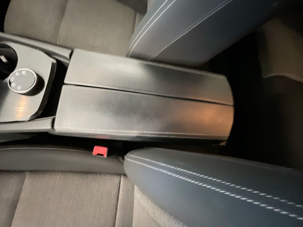 2023 Nissan Rogue SV 10