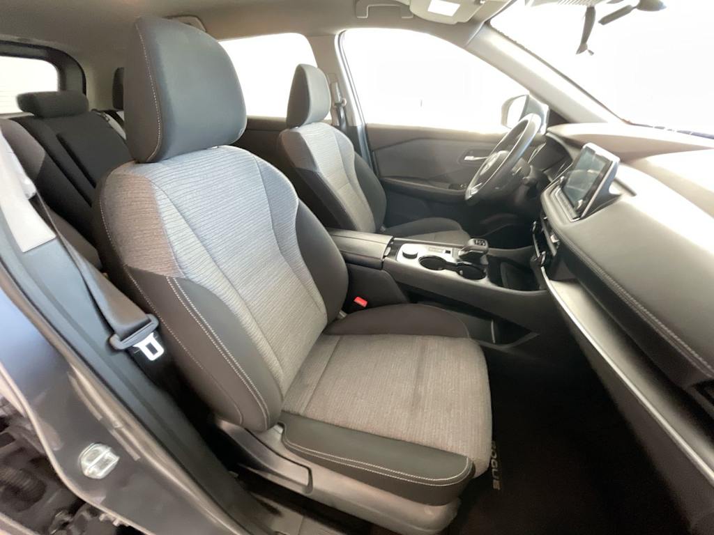 2023 Nissan Rogue SV 26