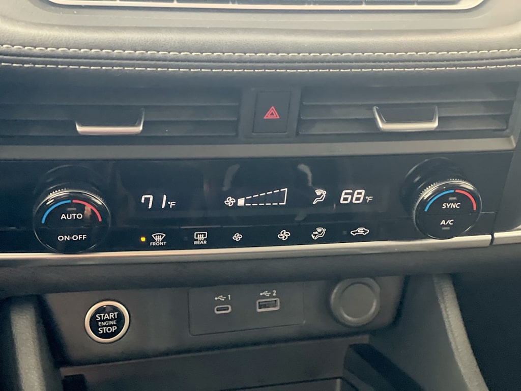 2023 Nissan Rogue SV 25