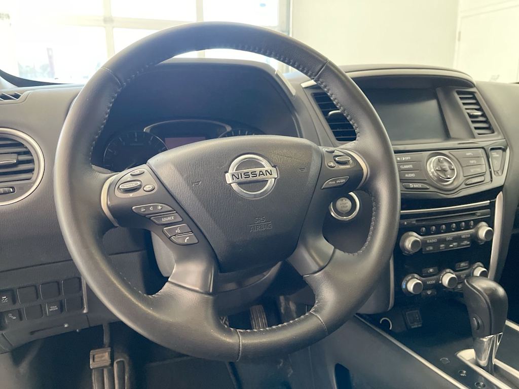 Thumbnail: 2020 Nissan Pathfinder - 2