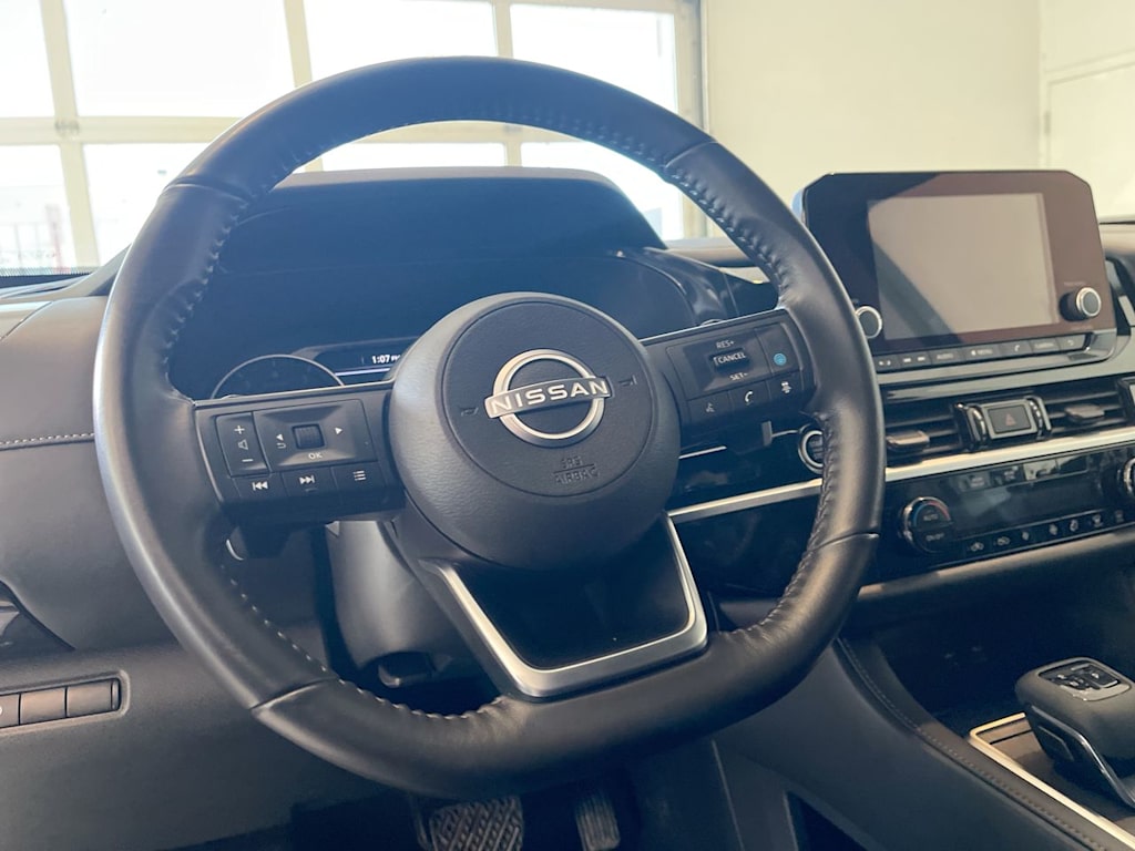 Thumbnail: 2024 Nissan Pathfinder - 2