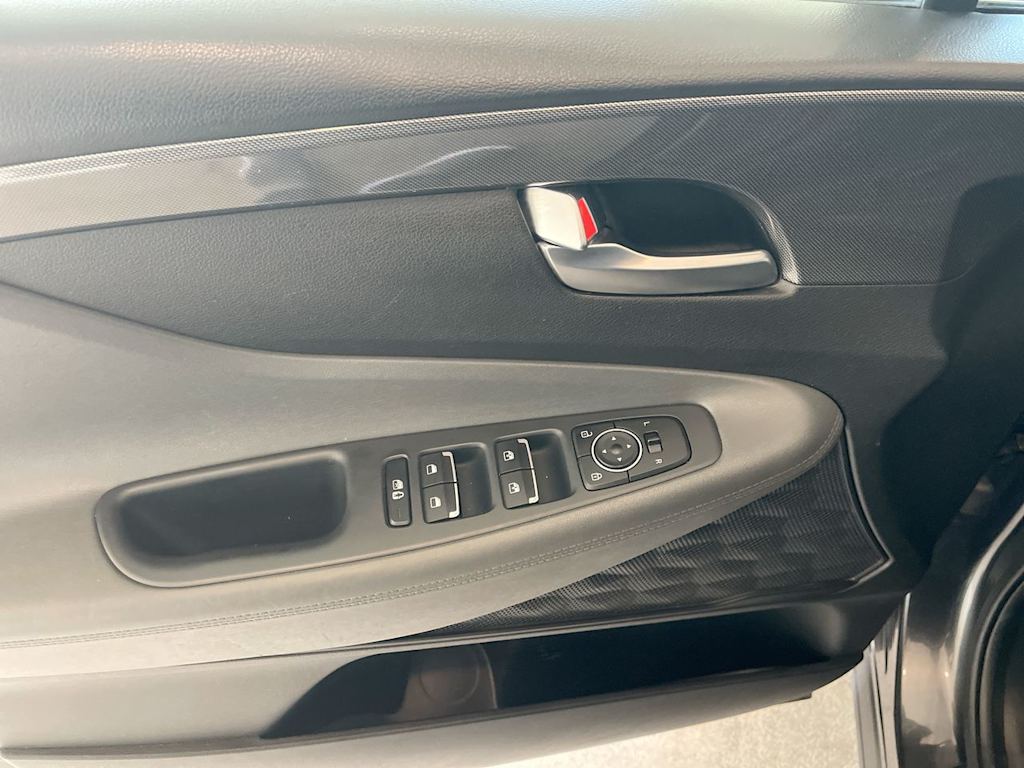 Thumbnail: 2023 Hyundai Santa Fe - 22