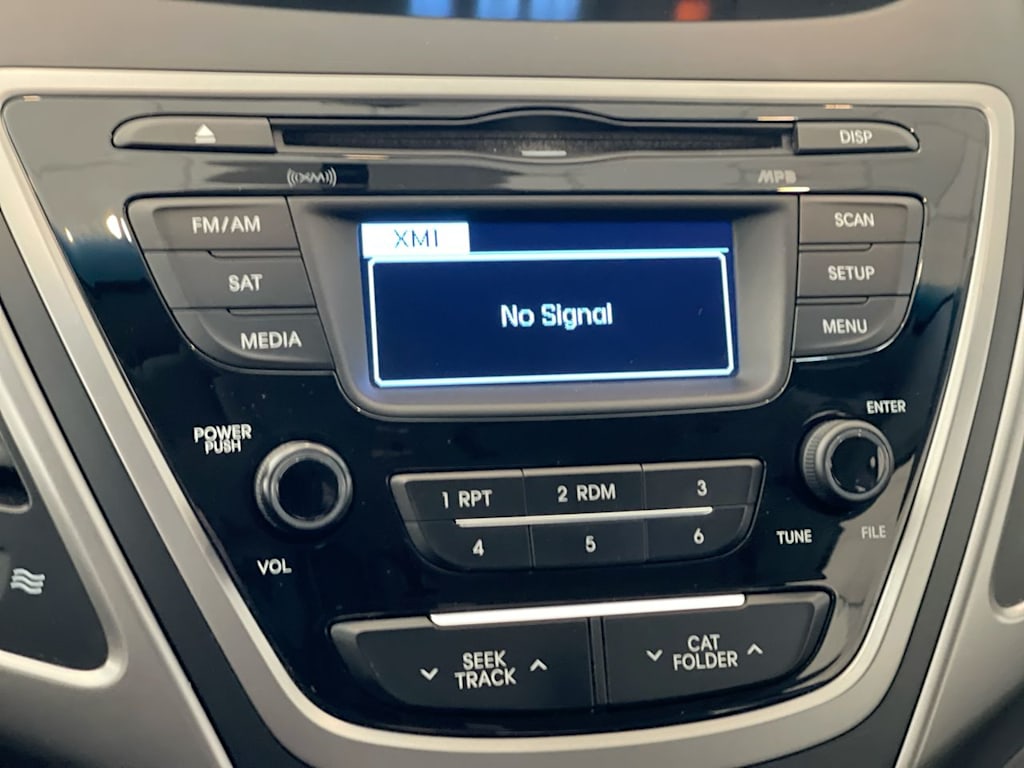 2016 Hyundai Elantra SE 12