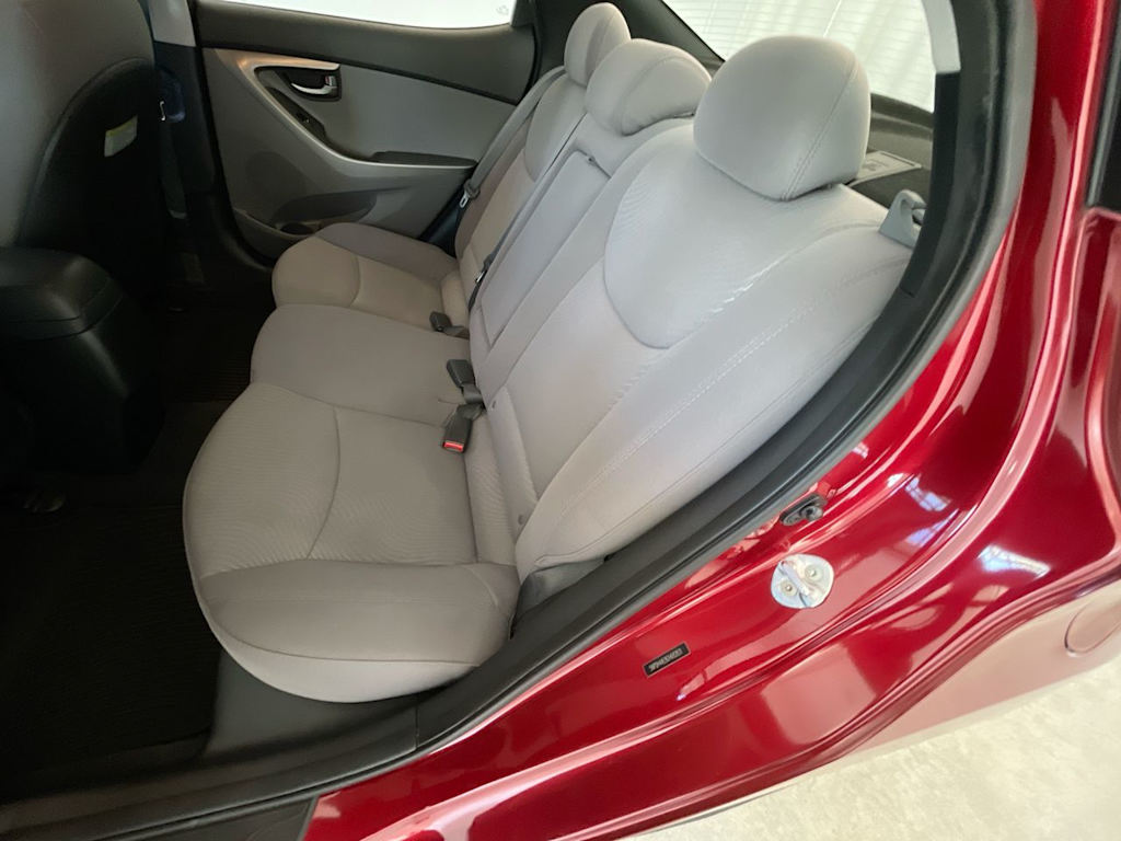 2016 Hyundai Elantra SE 11