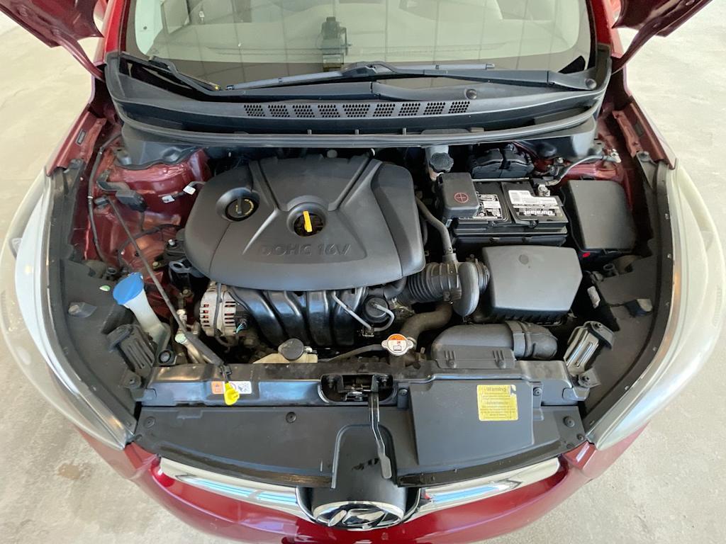 2016 Hyundai Elantra SE 8