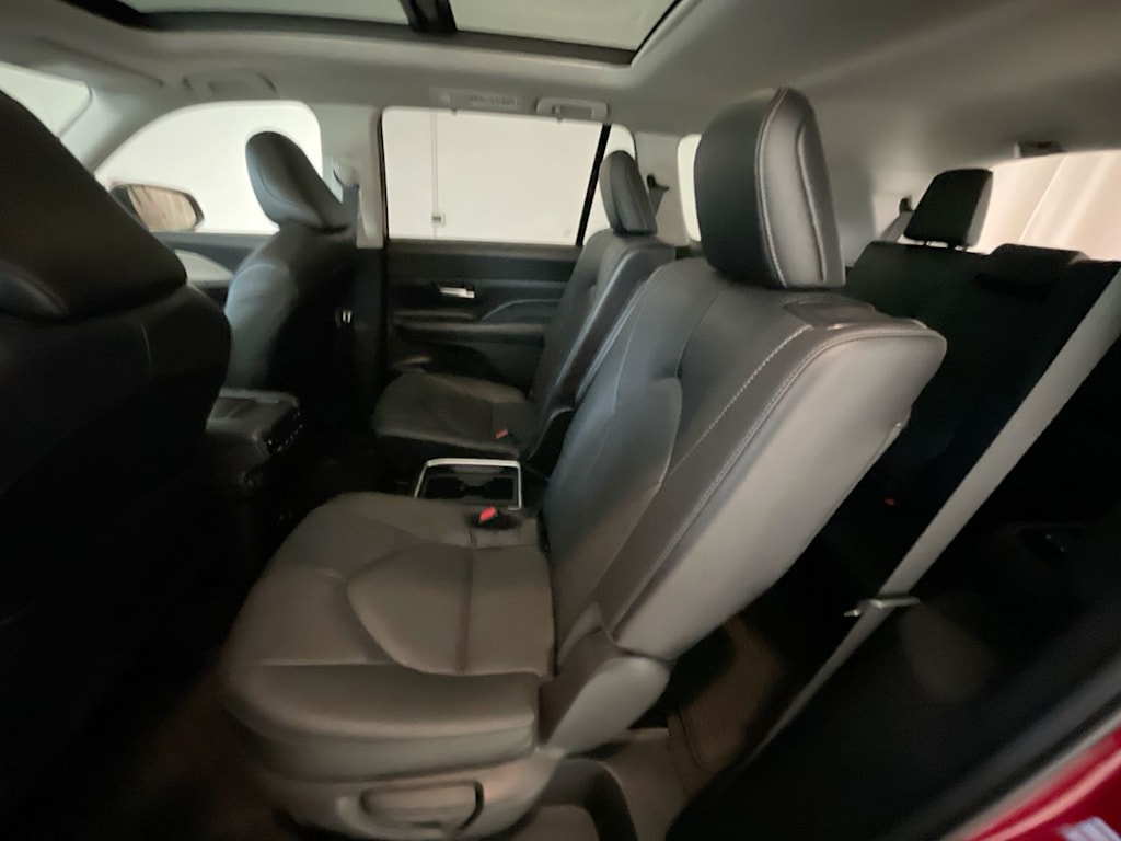 2024 Toyota Grand Highlander Limited 10