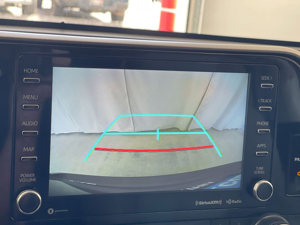 2022 Toyota Highlander LE 24
