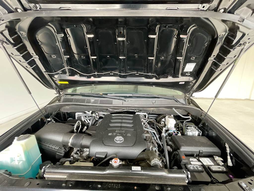 Thumbnail: 2019 Toyota Sequoia - 8