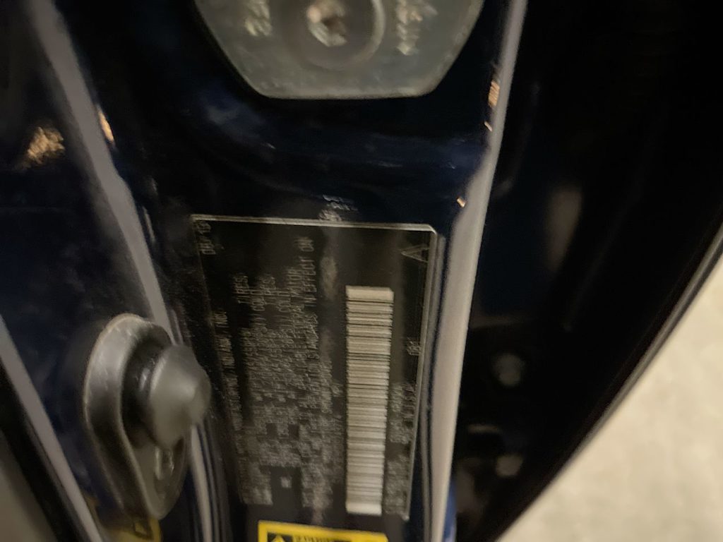 Thumbnail: 2013 Toyota Highlander - 28