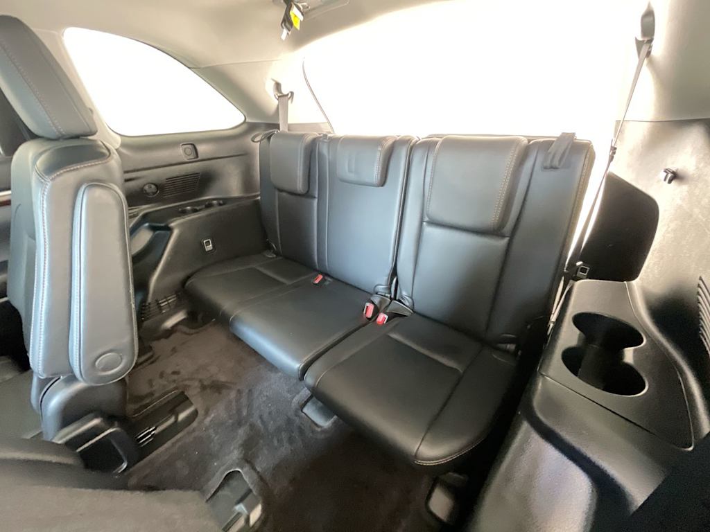 2016 Toyota Highlander Limited 29