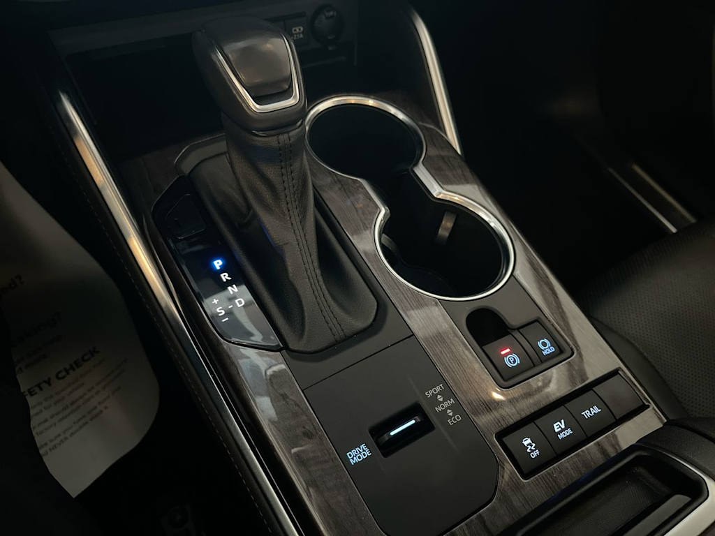 Thumbnail: 2021 Toyota Highlander - 13