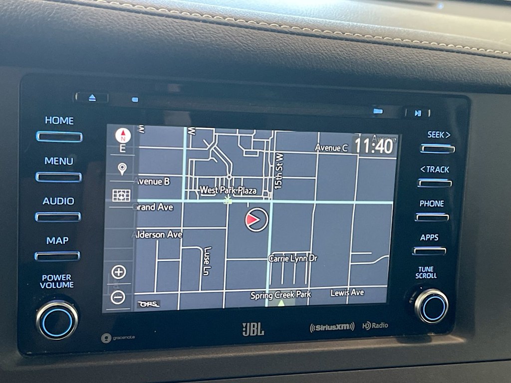 Thumbnail: 2020 Toyota Sienna - 23