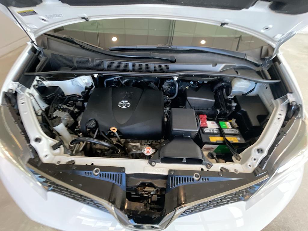 Thumbnail: 2020 Toyota Sienna - 8