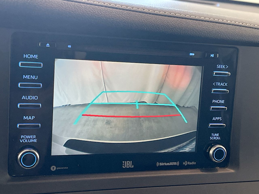 Thumbnail: 2020 Toyota Sienna - 22