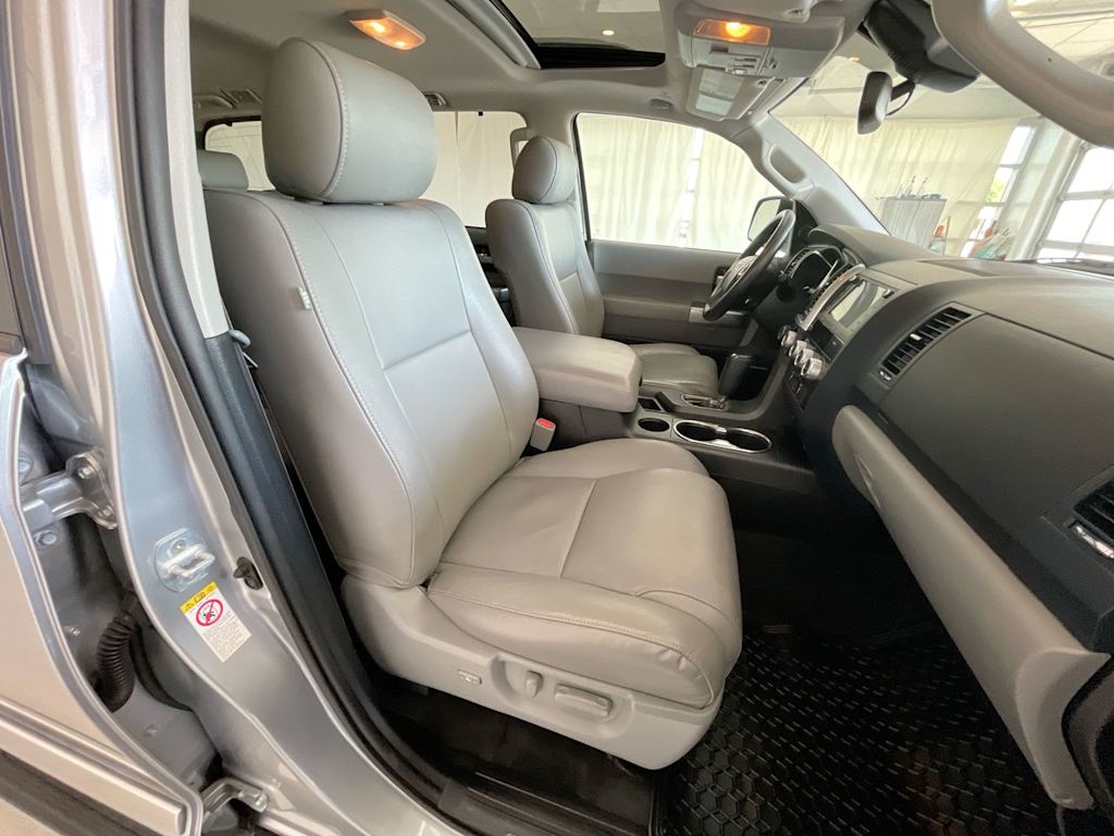 Thumbnail: 2021 Toyota Sequoia - 10