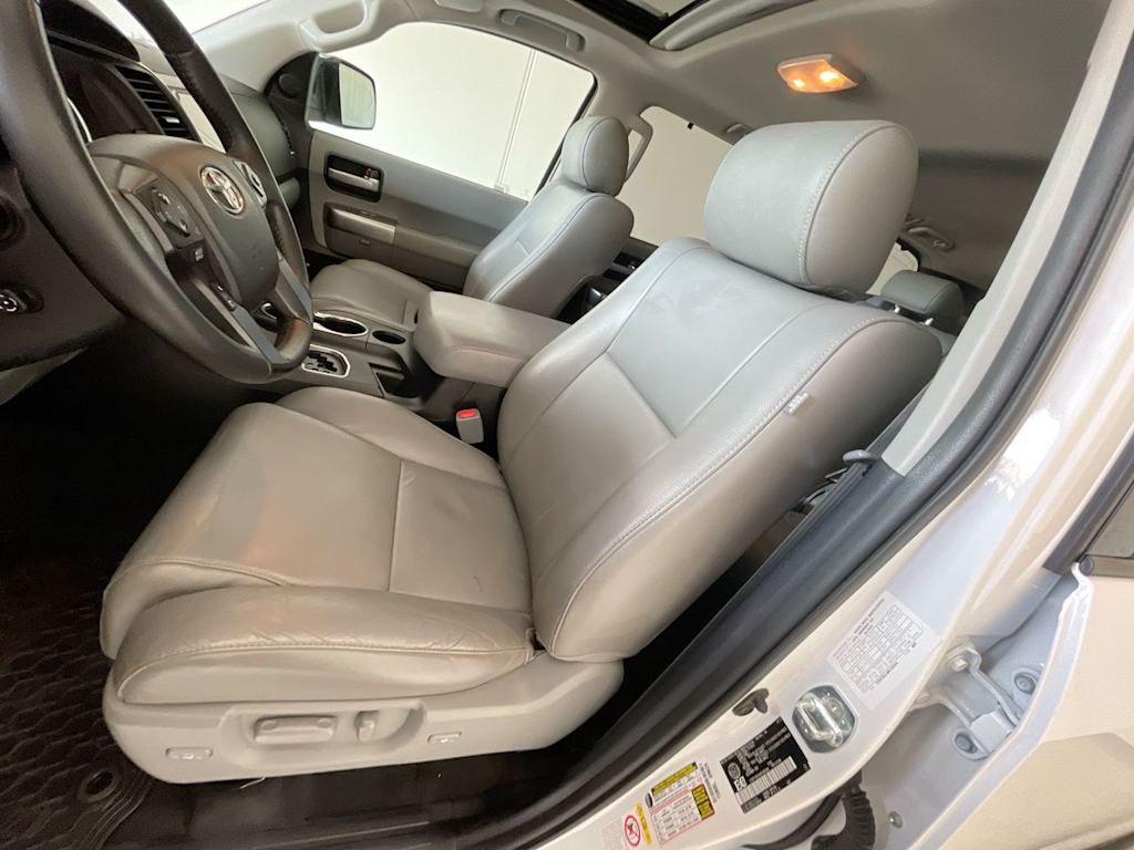 Thumbnail: 2021 Toyota Sequoia - 10
