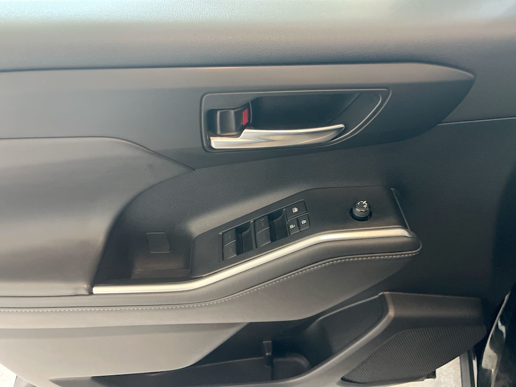 Thumbnail: 2022 Toyota Highlander - 23