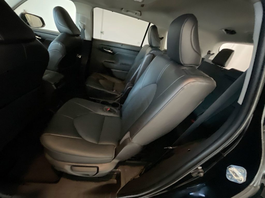 Thumbnail: 2022 Toyota Highlander - 11