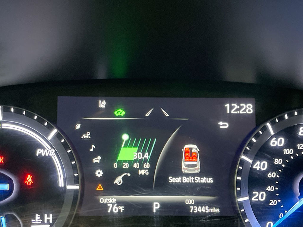 Thumbnail: 2021 Toyota Highlander - 14