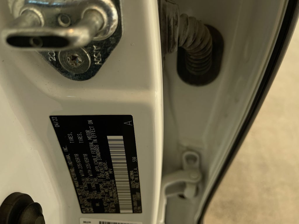 Thumbnail: 2022 Toyota Highlander - 28