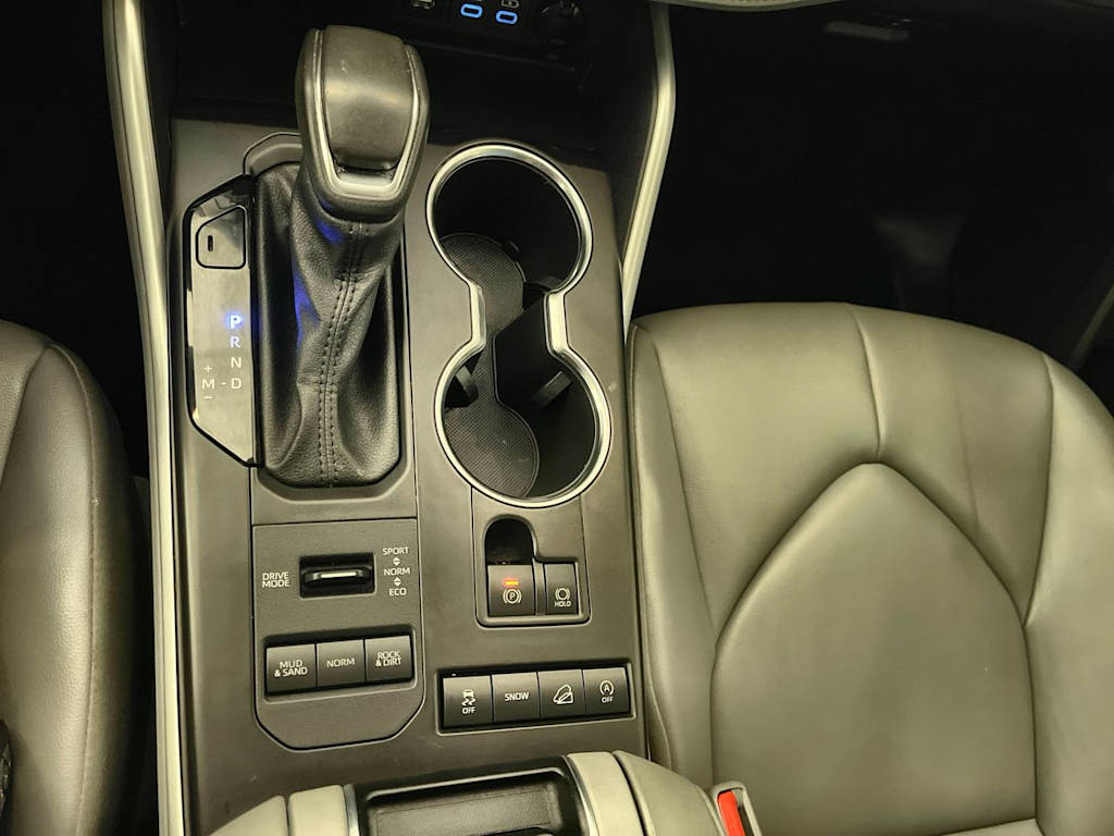 Thumbnail: 2022 Toyota Highlander - 13