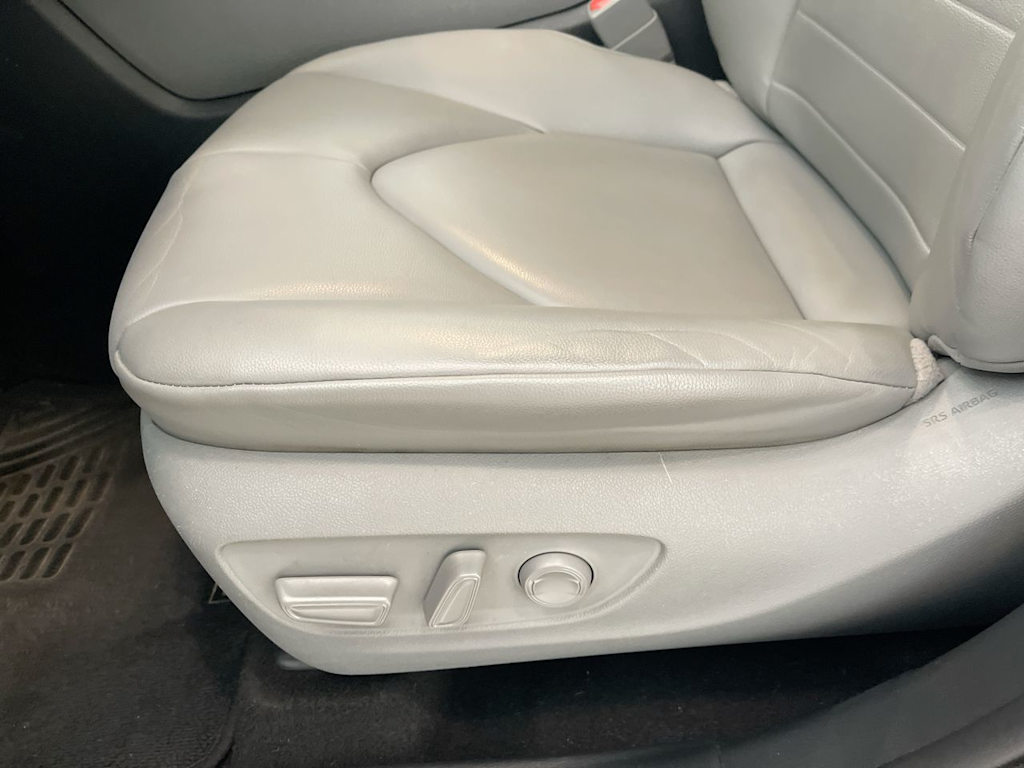 Thumbnail: 2020 Toyota Highlander - 22